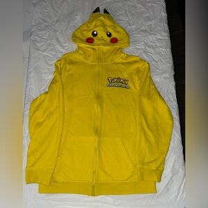 Pokemon Pikachu Gotta Catch Em All Yellow Hoodie Zip Up Long Sleeve Size L.